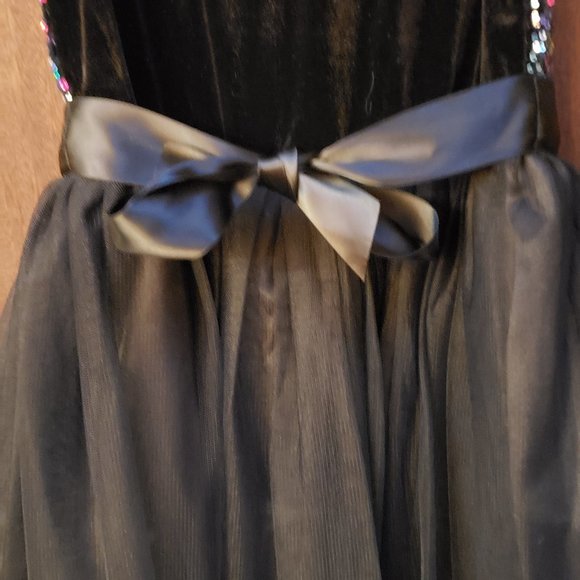 Lilt Girls Holiday / Party Dress Black with multi color sequins  Size 7/8 - Picture 5 of 5